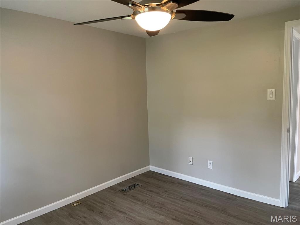 3305 Fee Fee Road Bridgeton, MO 63044 - Photo 10 of 13 Gallery Image 10