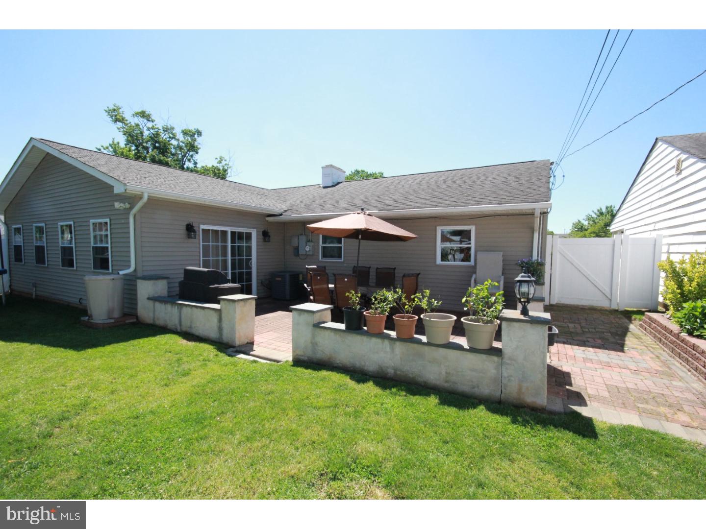 427 Andover Road Fairless Hills, PA 19030 - Photo 18 of 20 Patio