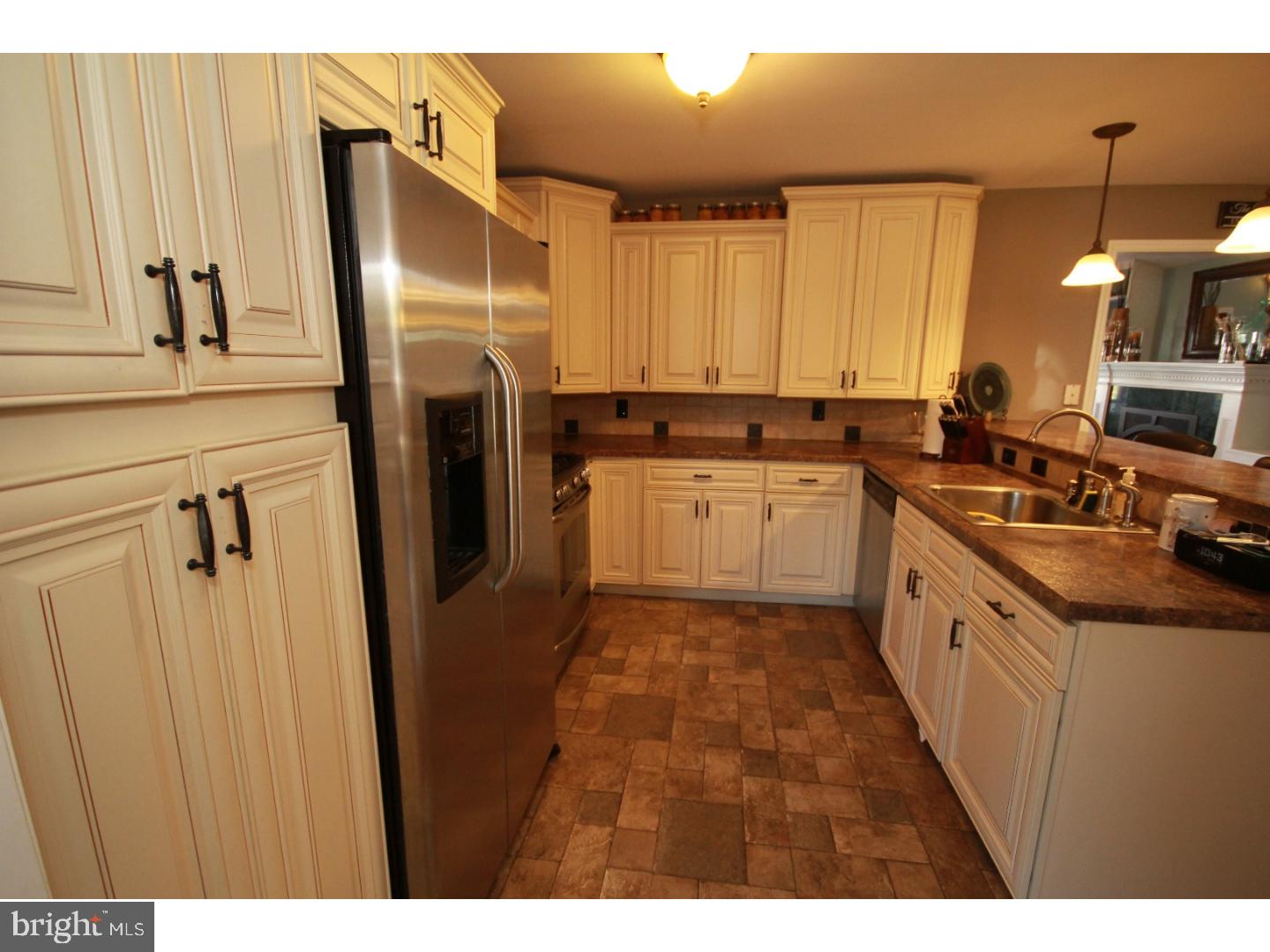 427 Andover Road Fairless Hills, PA 19030 - Photo 5 of 20 Kitchen
