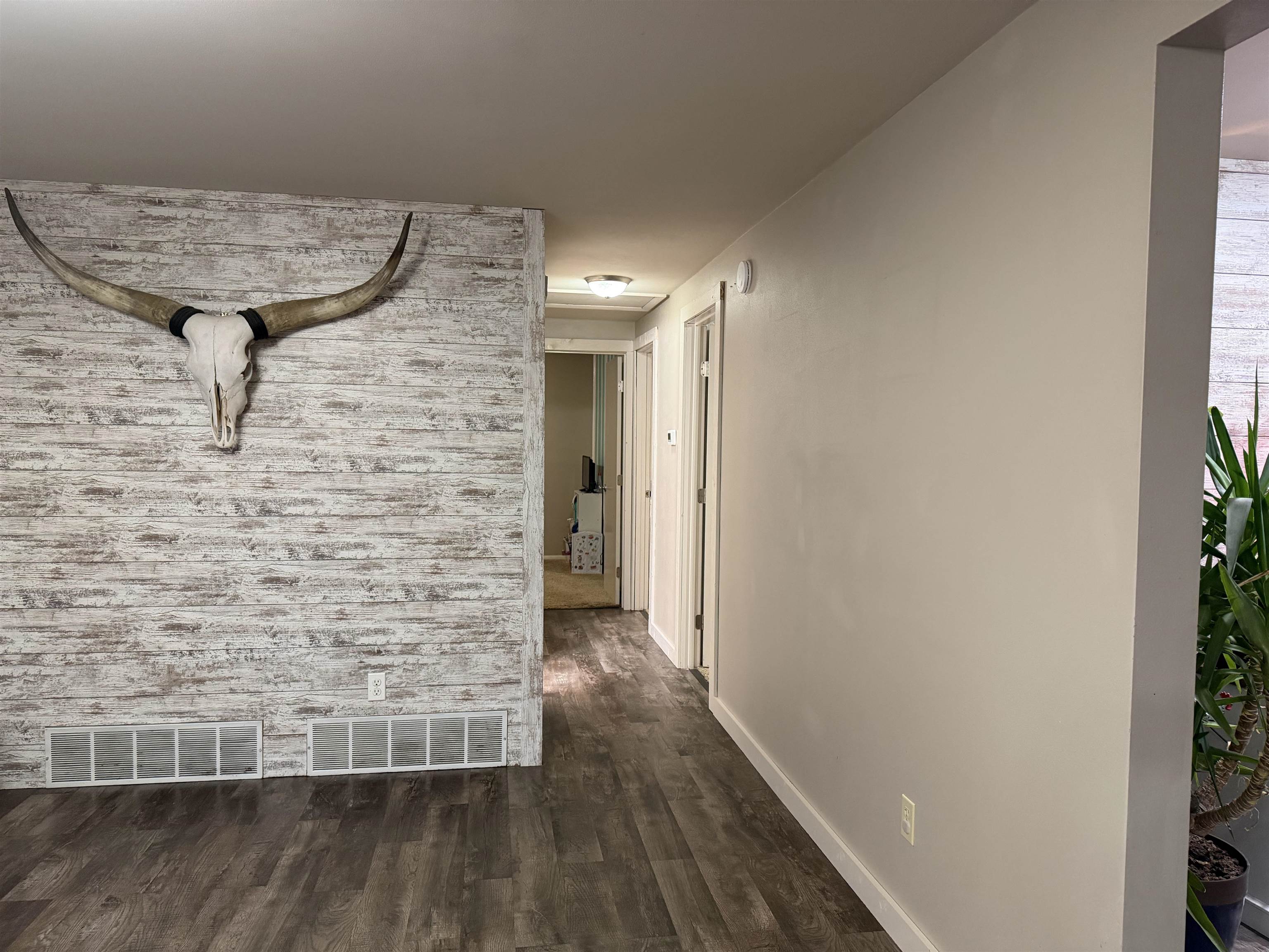 524 Wisconsin Street Waupaca, WI 54981 - Photo 7 of 19