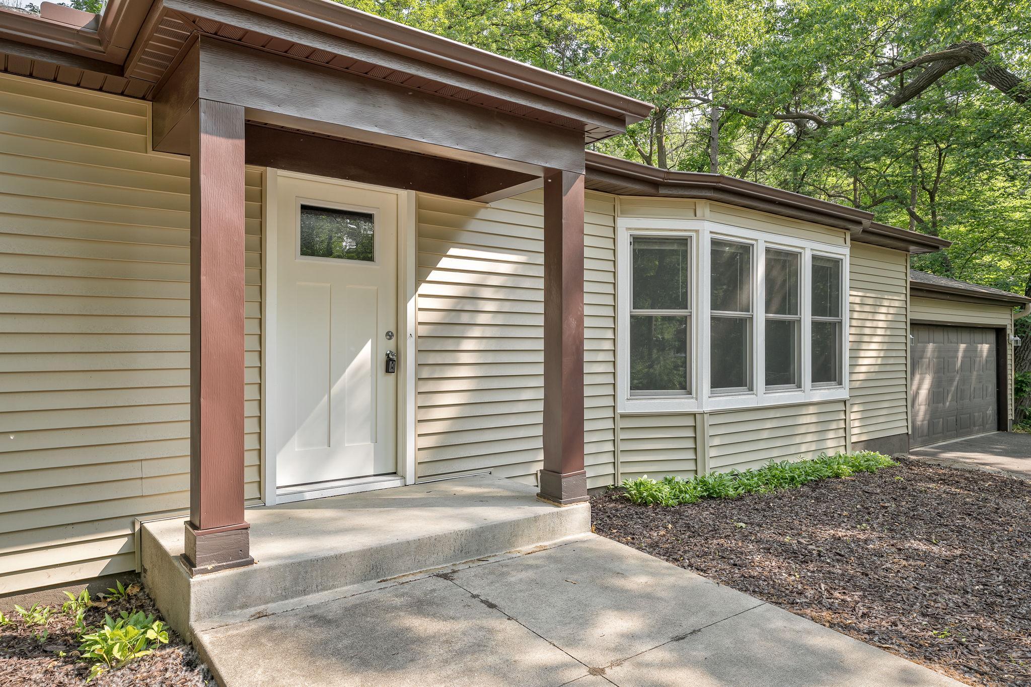 11600 Timberline Road Minnetonka, MN 55305 - Photo 3 of 32