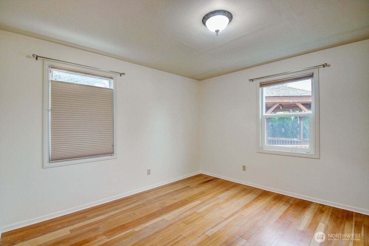 1102 17th Street Anacortes, WA 98221 - Photo 5 of 23