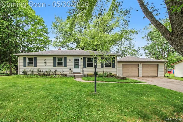 $344,900 | 120 Westdale Drive, Howell, MI 48843