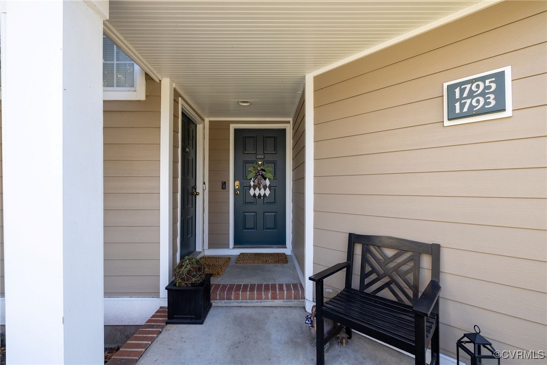 1793 Raintree Commons Drive Henrico, VA 23238 - Photo 3 of 26 Gallery Image 3