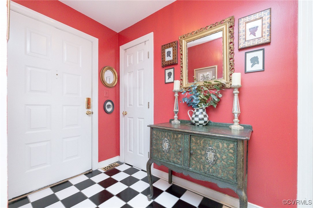 1793 Raintree Commons Drive Henrico, VA 23238 - Photo 5 of 26 Gallery Image 5
