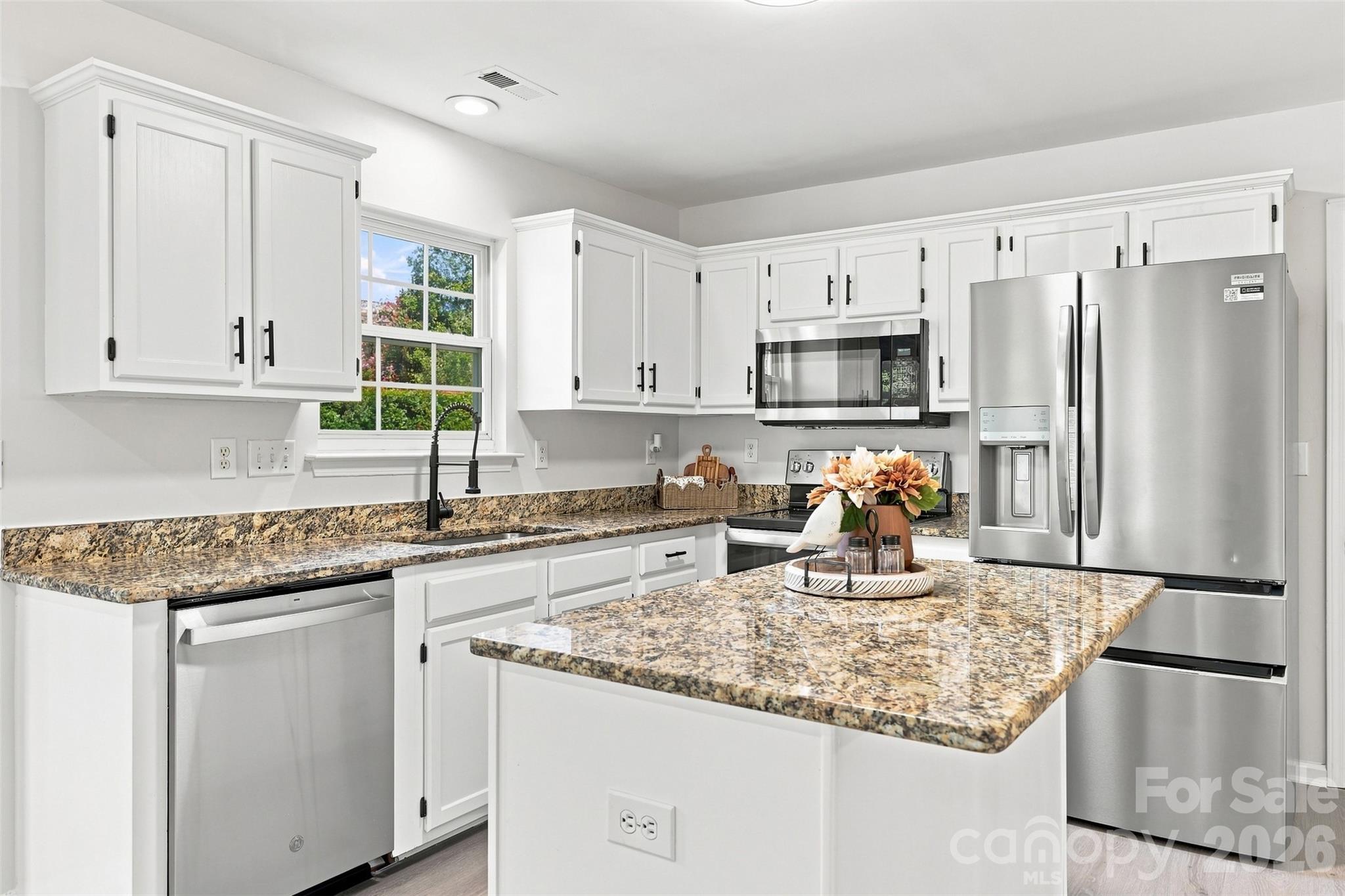 505 Whitehead Court Fort Mill, SC 29708 - Photo 16 of 43 Gallery Image 16