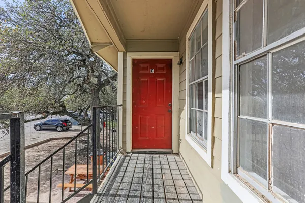 $950 | 5000 Weidemar Lane, Unit C, Austin, TX 78745