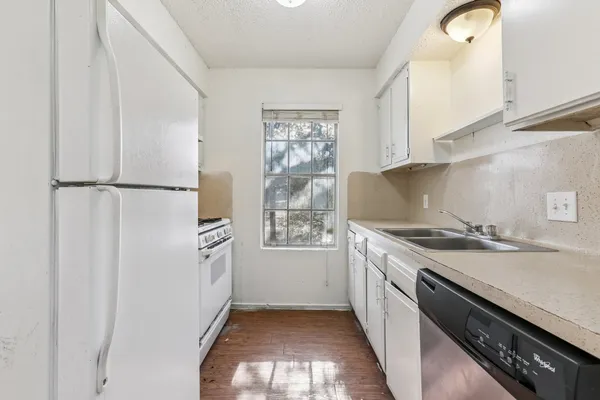 $950 | 5000 Weidemar Lane, Unit C, Austin, TX 78745