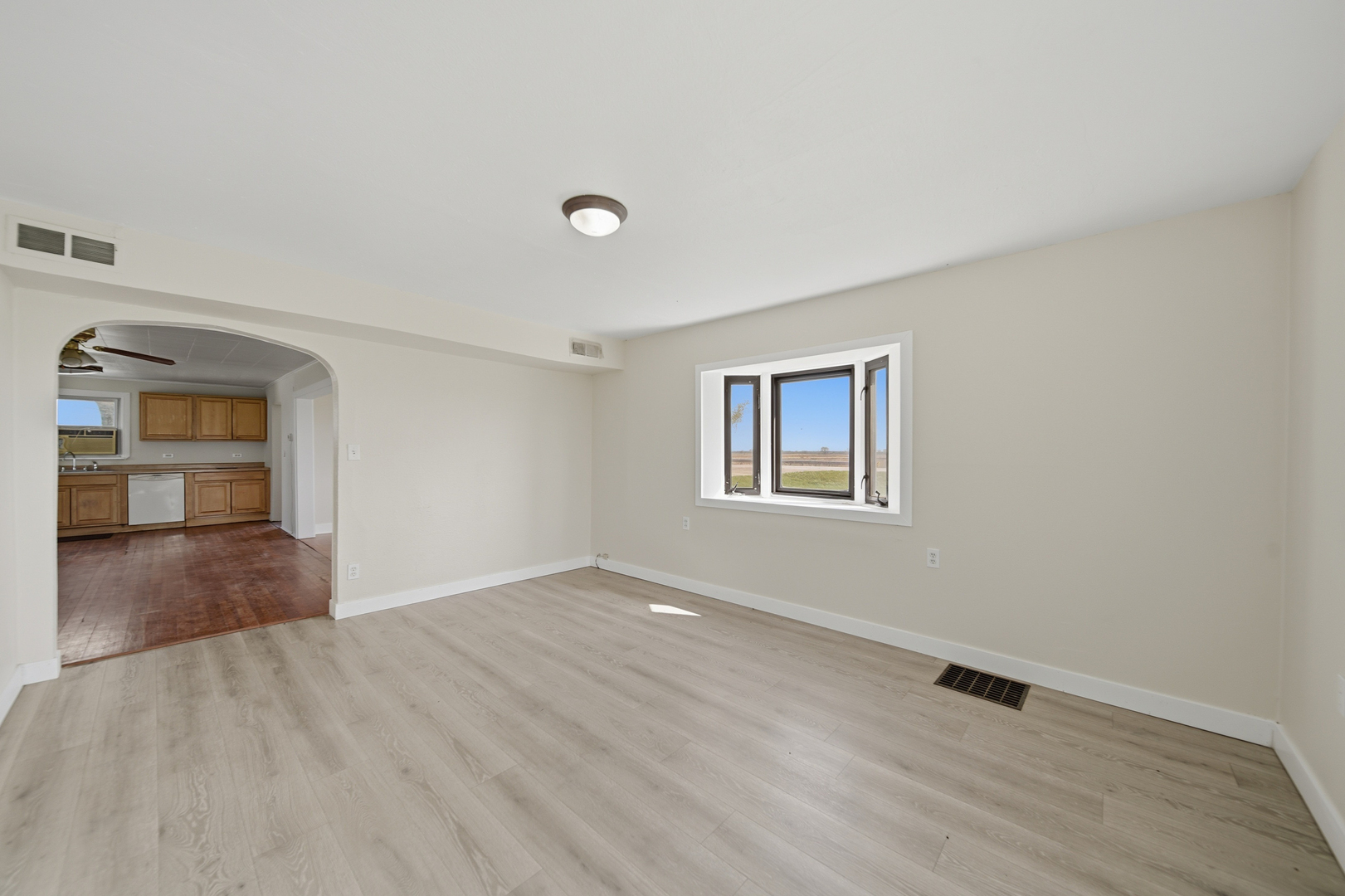 12228 Black Road Morrison, IL 61270 - Photo 13 of 31