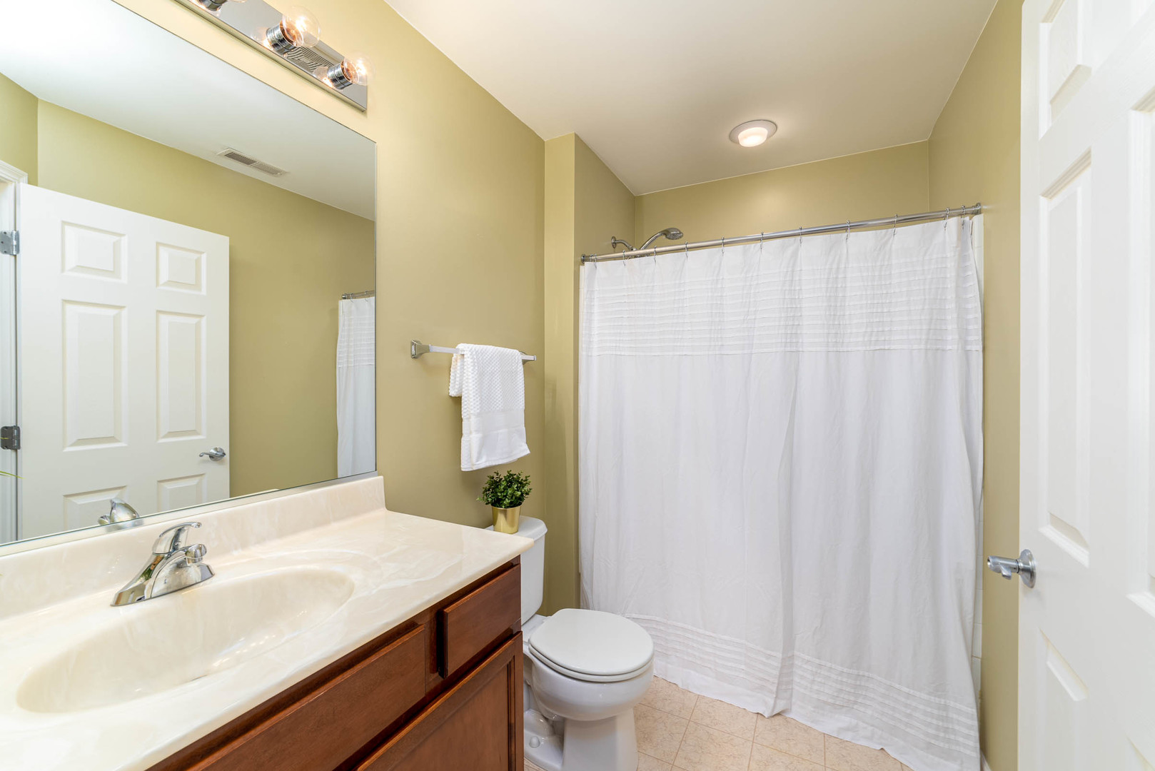 1716 Pin Oak Lane Elgin, IL 60120 - Photo 24 of 32