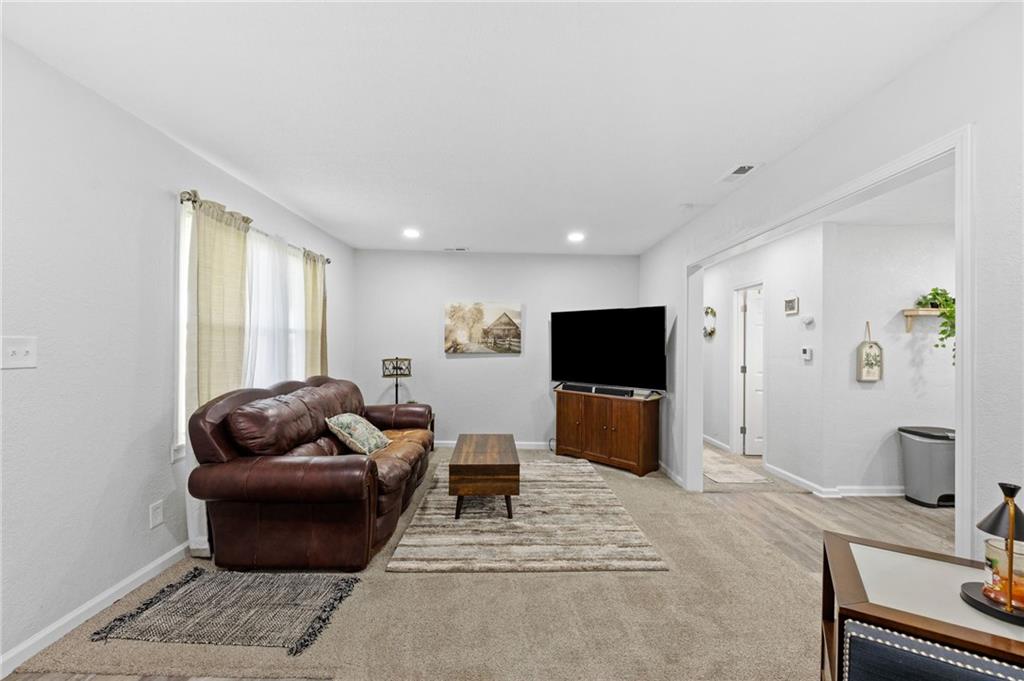 18710 South Mullen Road Belton, MO 64012 - Photo 8 of 55