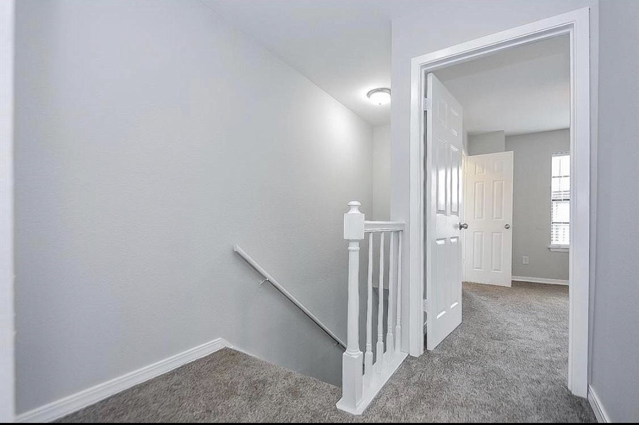 5100 Allendale Road, Unit 306 Houston, TX 77017 - Photo 7 of 13 a view of a hallway with a room