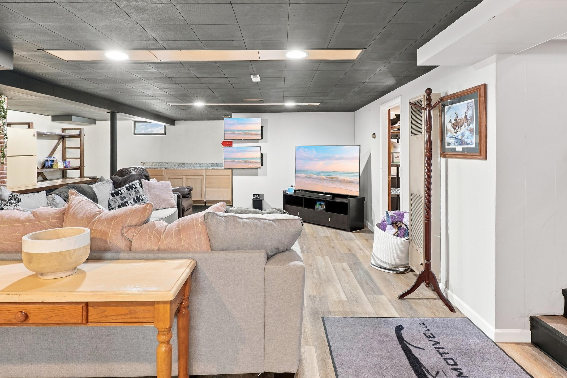 422 East Mission Road Green Bay, WI 54301 - Photo 28 of 74 Gallery Image 28