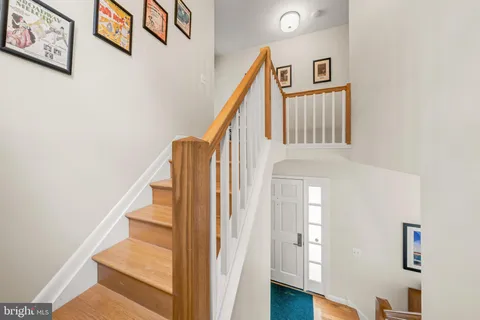 $799,000 | 507 Carlisle Drive, Alexandria, VA 22301