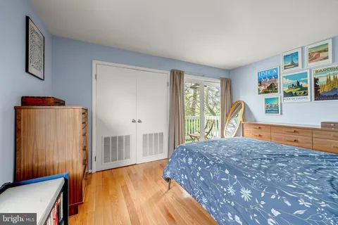 $799,000 | 507 Carlisle Drive, Alexandria, VA 22301
