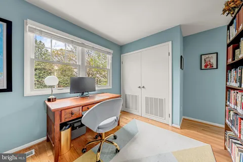 $799,000 | 507 Carlisle Drive, Alexandria, VA 22301