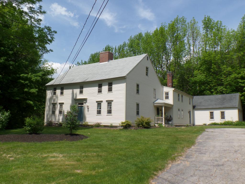 520 Catamount Road Pittsfield, NH 03263 - Photo 3 of 36