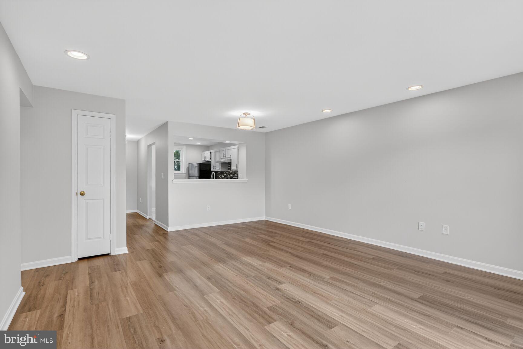 3854 9th Road South, Unit 3854 Arlington, VA 22204 - Photo 15 of 31 LVP Flooring