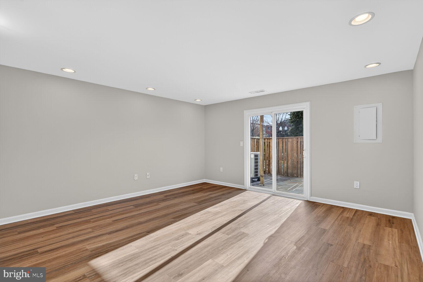 3854 9th Road South, Unit 3854 Arlington, VA 22204 - Photo 17 of 31