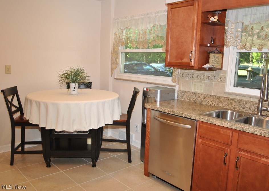 3305 Shade Road Akron, OH 44333 - Photo 7 of 21