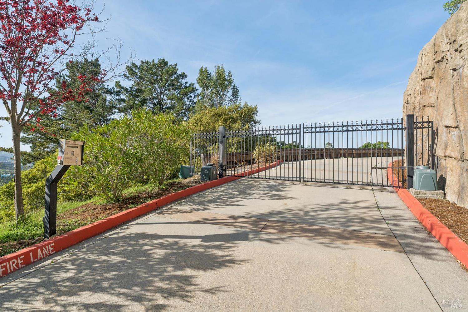 9 Edgehill Way San Rafael, CA 94903 - Photo 2 of 69 a view of a backyard