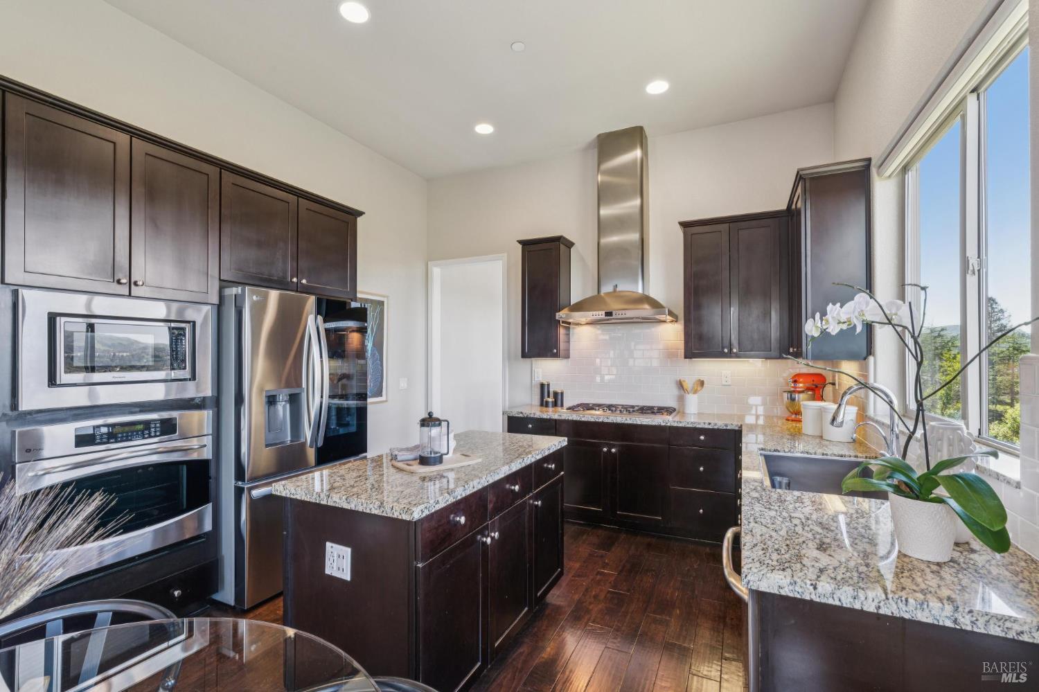 9 Edgehill Way San Rafael, CA 94903 - Photo 28 of 68