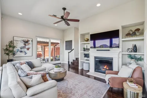 $1,775,000 | 9 Edgehill Way, San Rafael, CA 94903