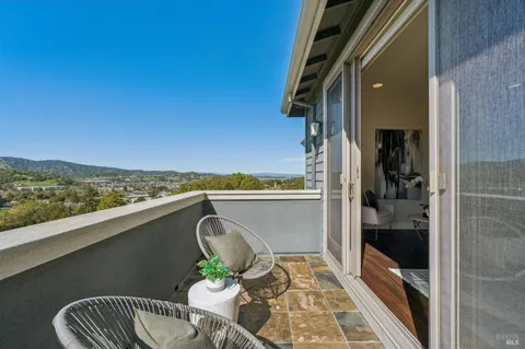 $1,775,000 | 9 Edgehill Way, San Rafael, CA 94903