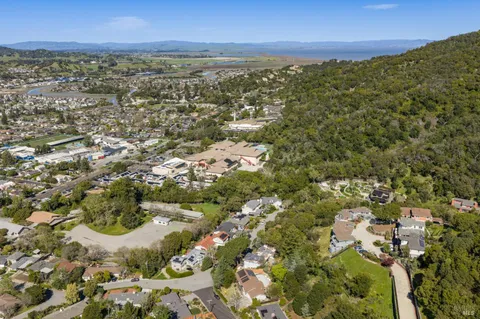 $1,775,000 | 9 Edgehill Way, San Rafael, CA 94903