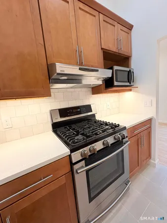 $3,200 | 9 Cook Close, Unit 9, Ridgefield, CT 06877