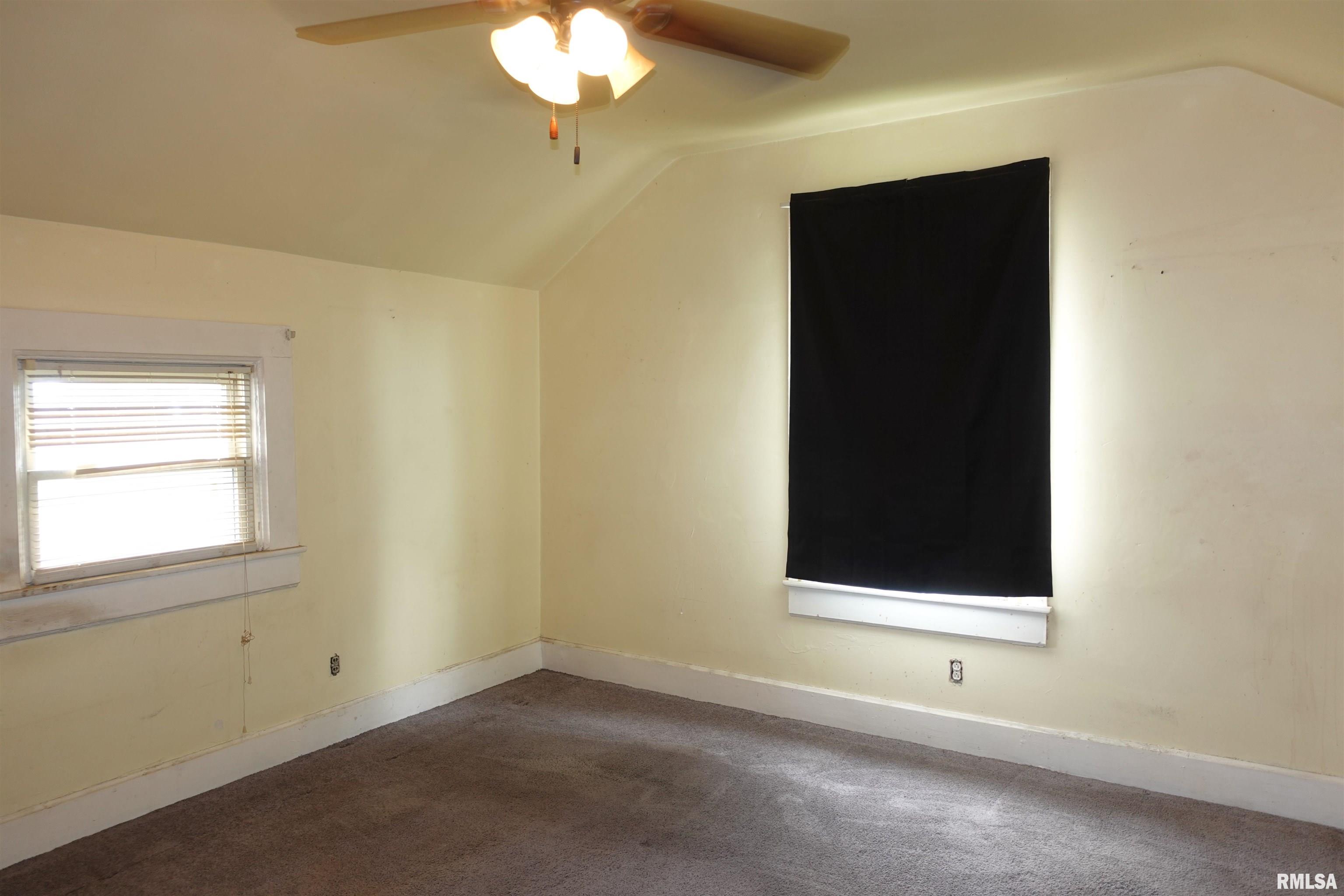 30 North Soangetaha Road Galesburg, IL 61401 - Photo 14 of 24