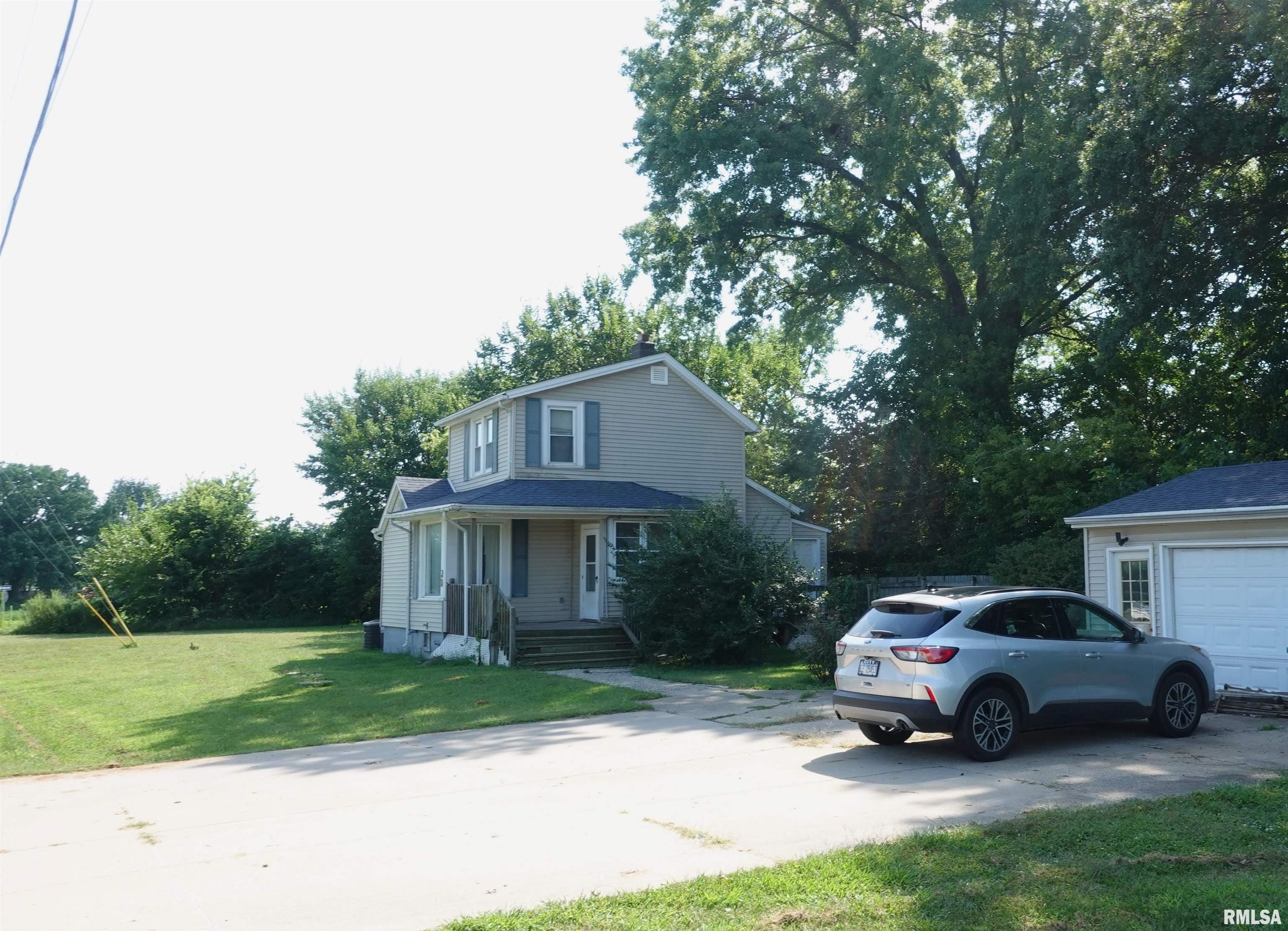 30 North Soangetaha Road Galesburg, IL 61401 - Photo 3 of 24