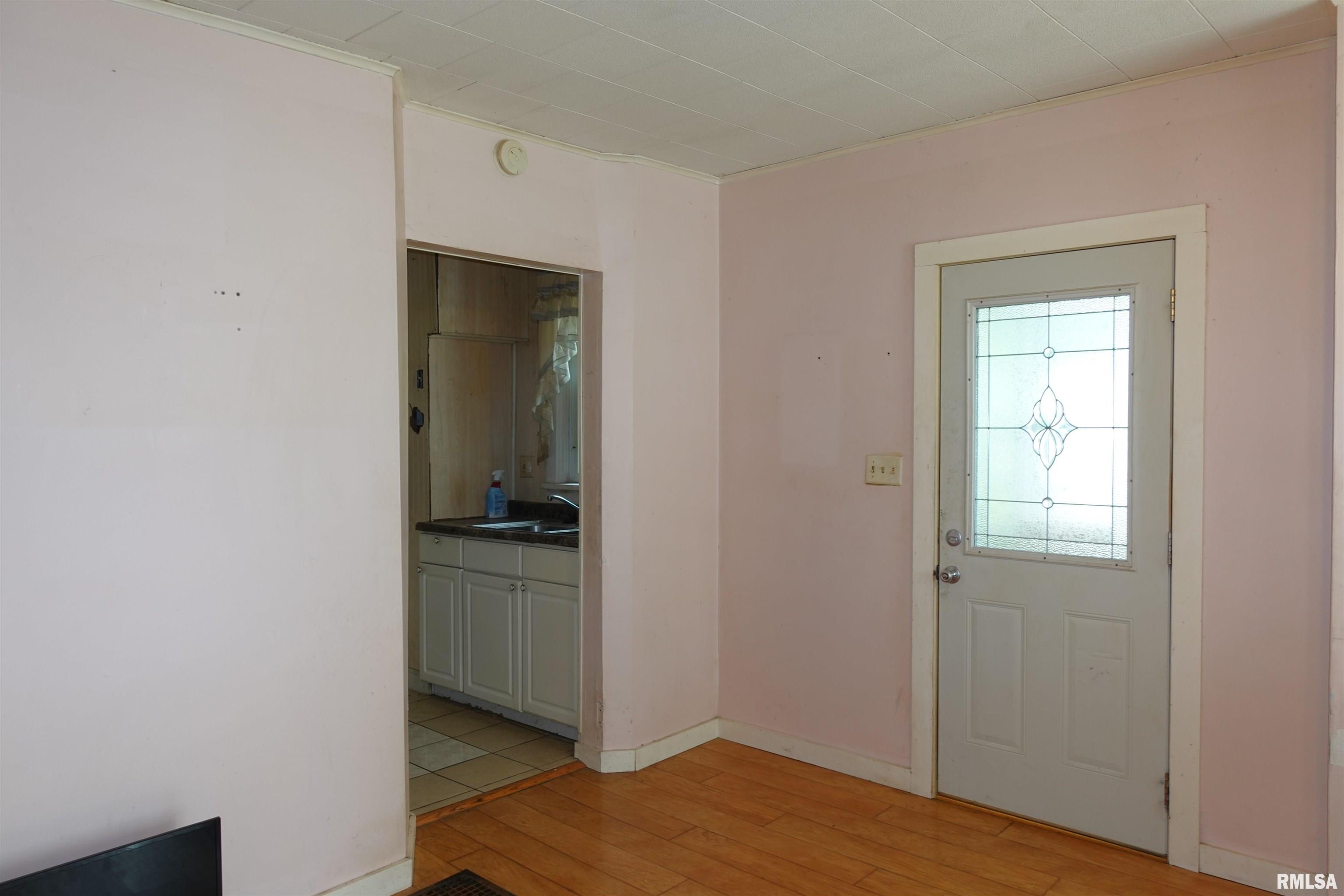 30 North Soangetaha Road Galesburg, IL 61401 - Photo 5 of 24