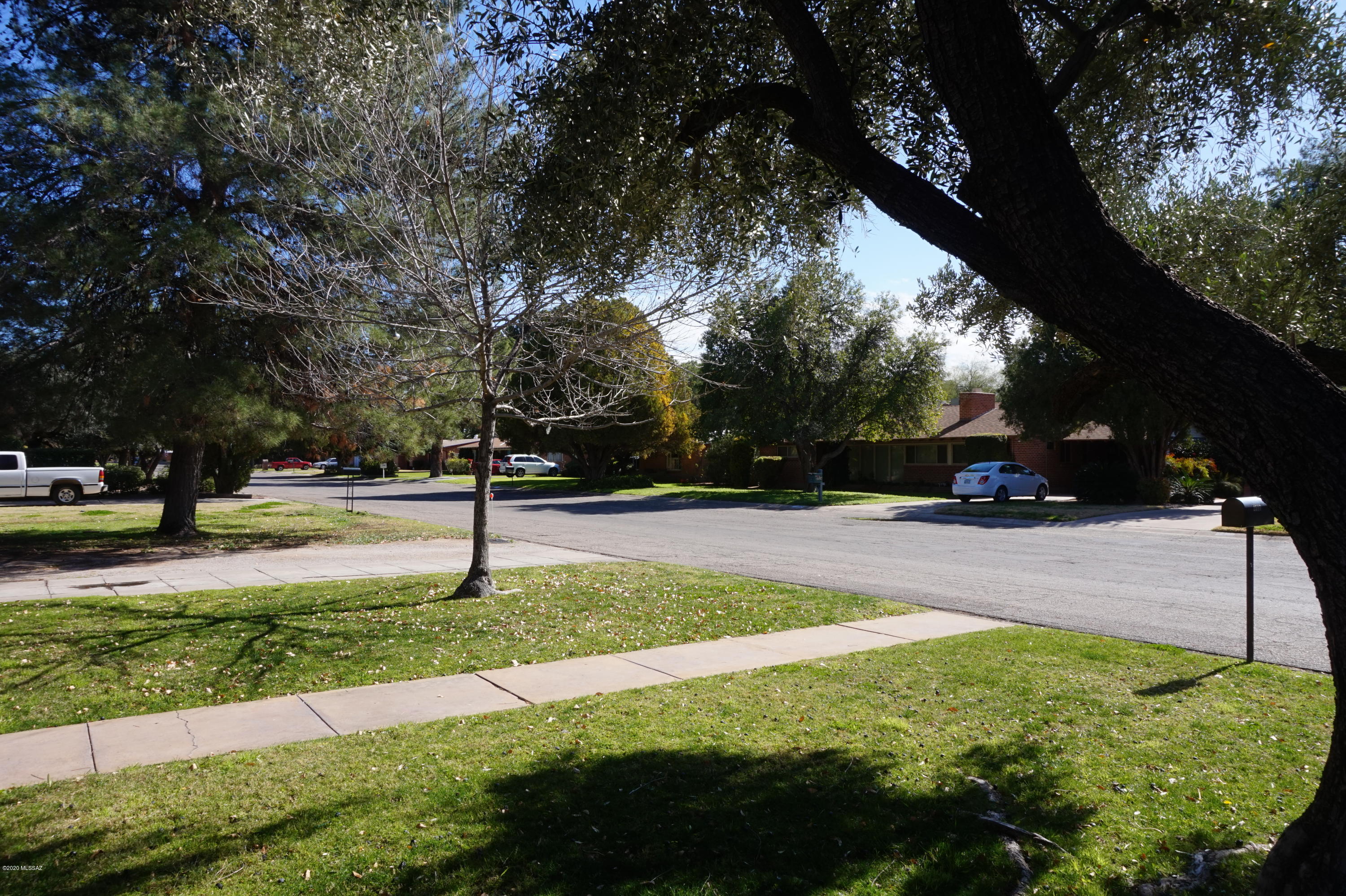 2517 East Kleindale Road Tucson, AZ 85716 - Photo 6 of 41