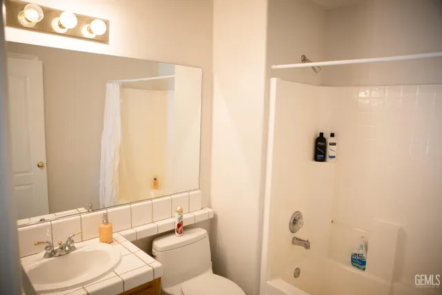 $474,900 | Undisclosed Address, Bakersfield, CA 93312