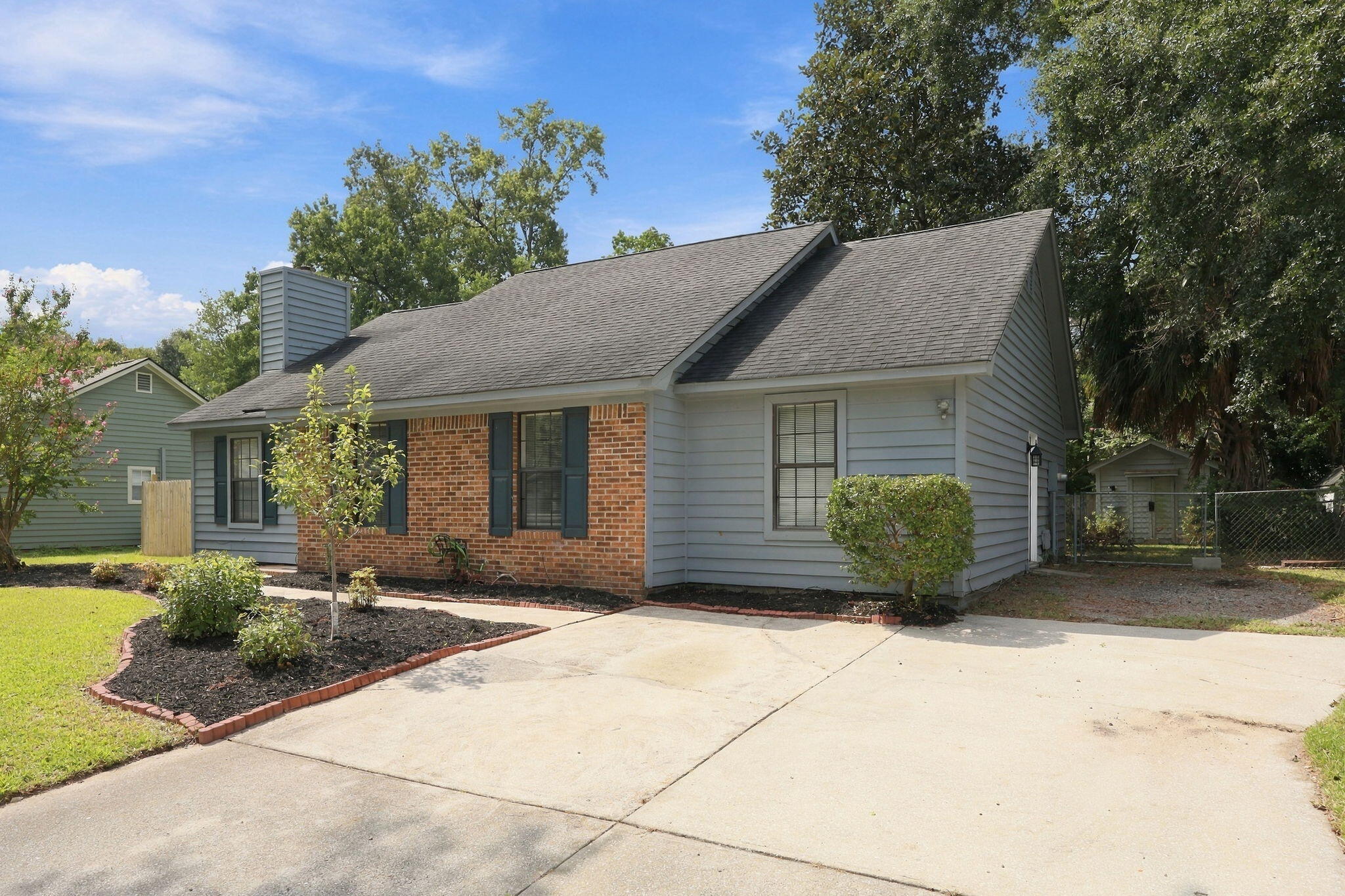 101 Glebe Road Summerville, SC 29485 - Photo 31 of 50 31-web-or-mls-470A7531