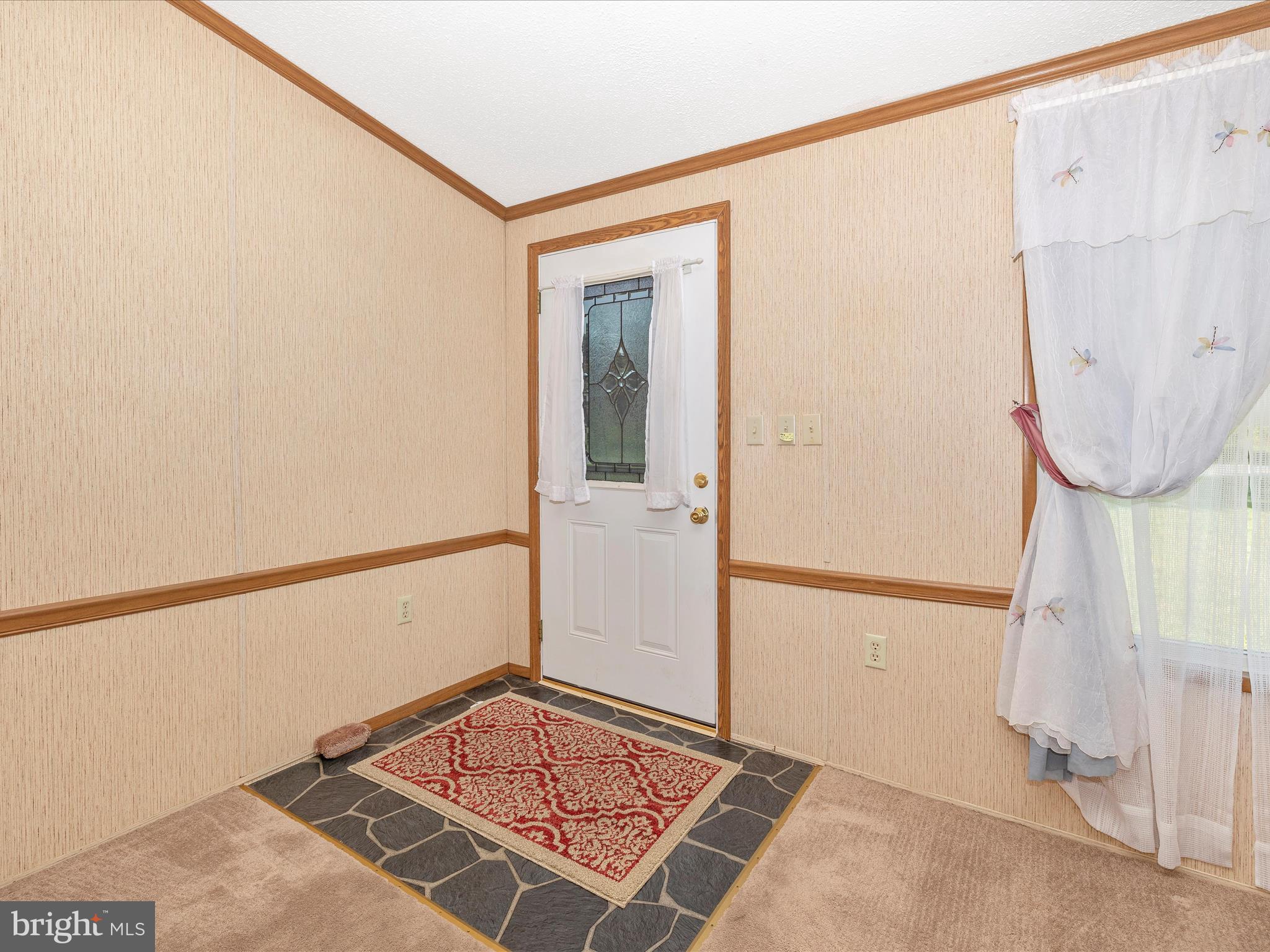 13914 Prospect Road Mount Airy, MD 21771 - Photo 3 of 57 Entry