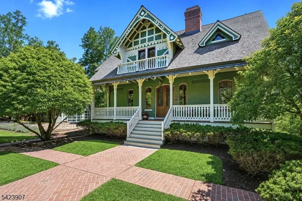 $1,579,000 | 137 Hobart Avenue, Short Hills, NJ 07078