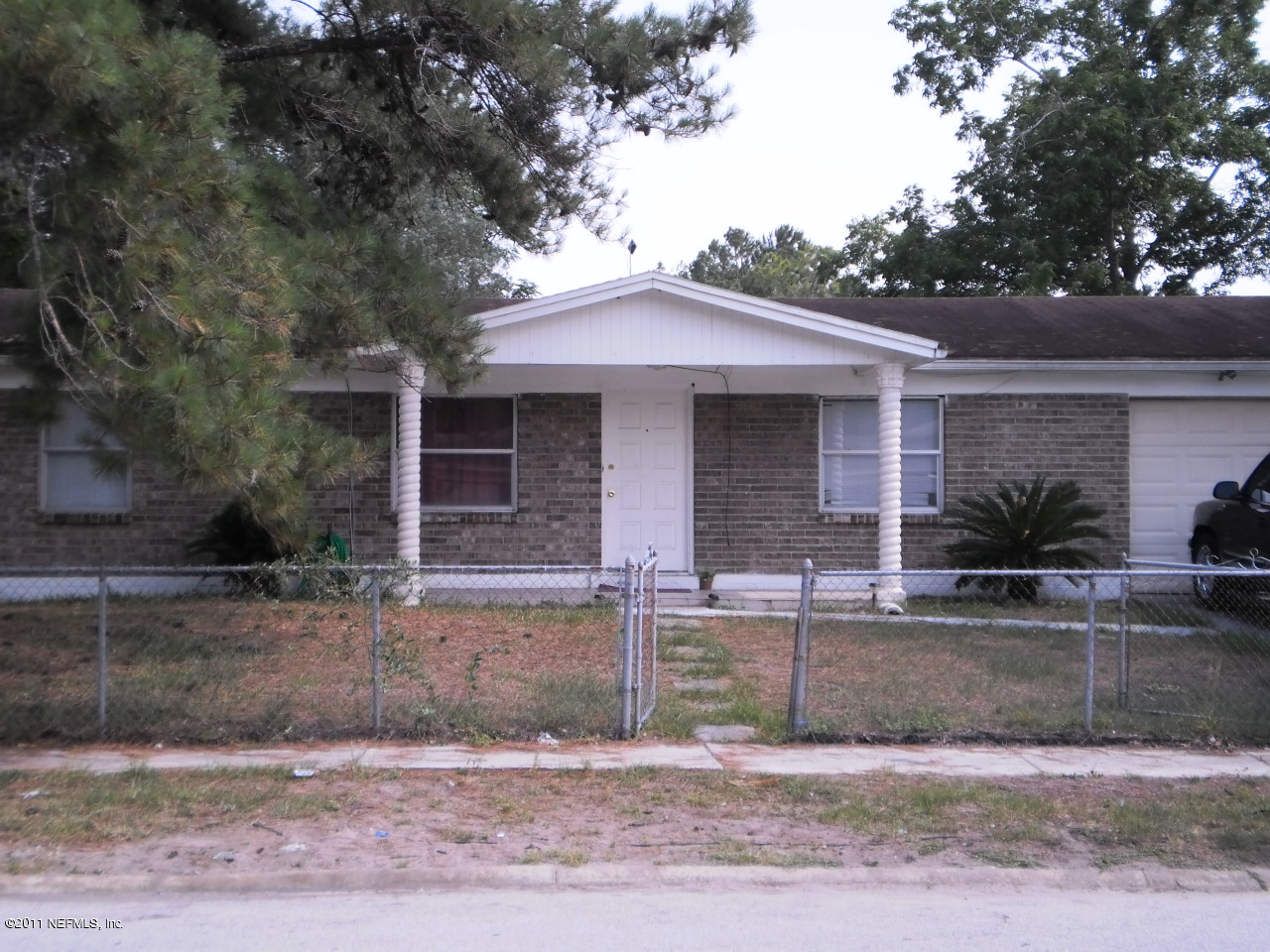 10834 Mareeba Road Jacksonville, FL 32246 - Photo 1 of 6 Front