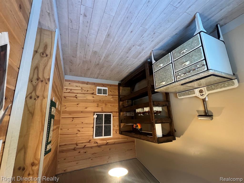 2601 Beck Road Howell, MI 48843 - Photo 10 of 28