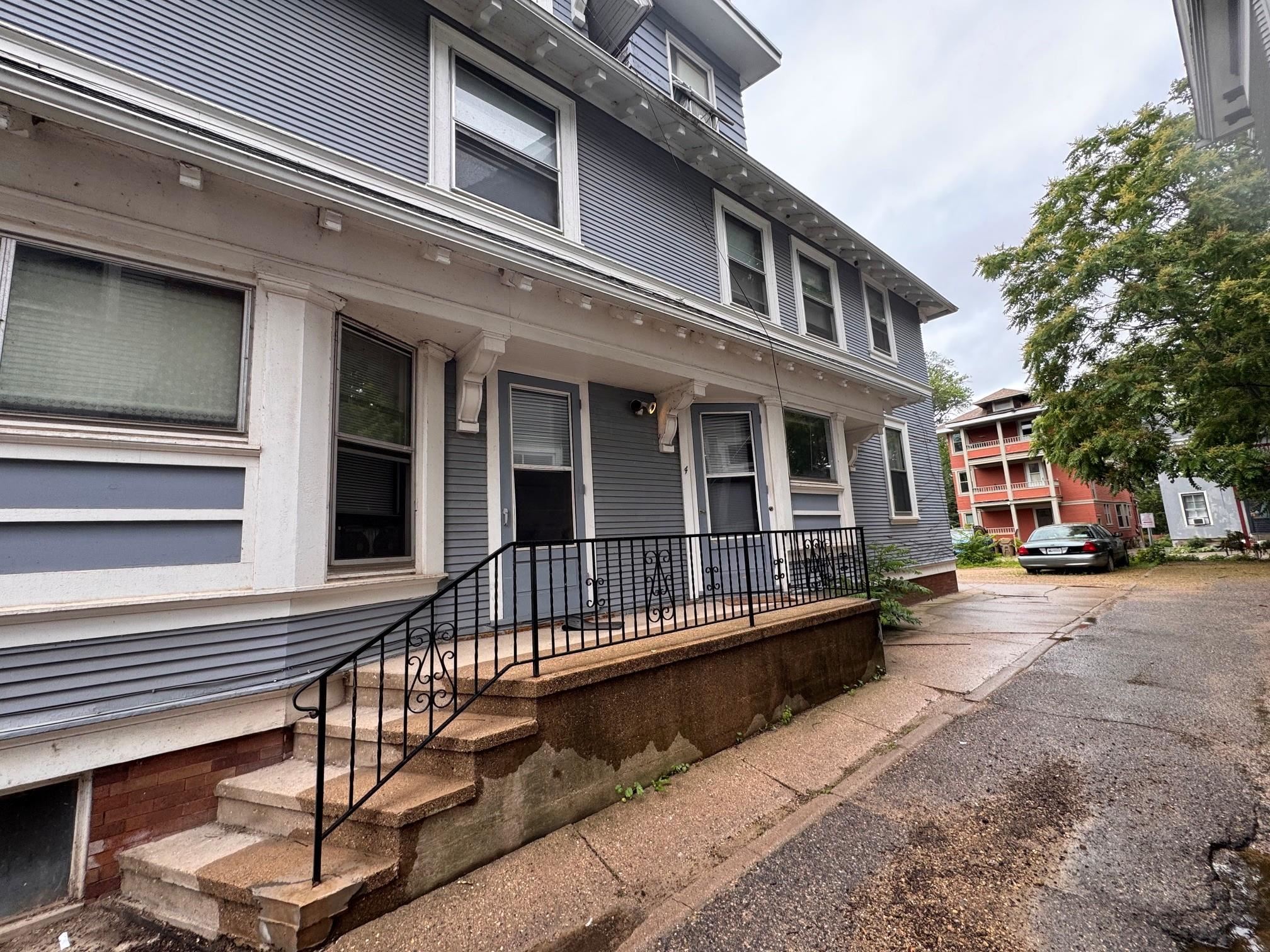 932 Spaight Street Madison, WI 53703 - Photo 7 of 29