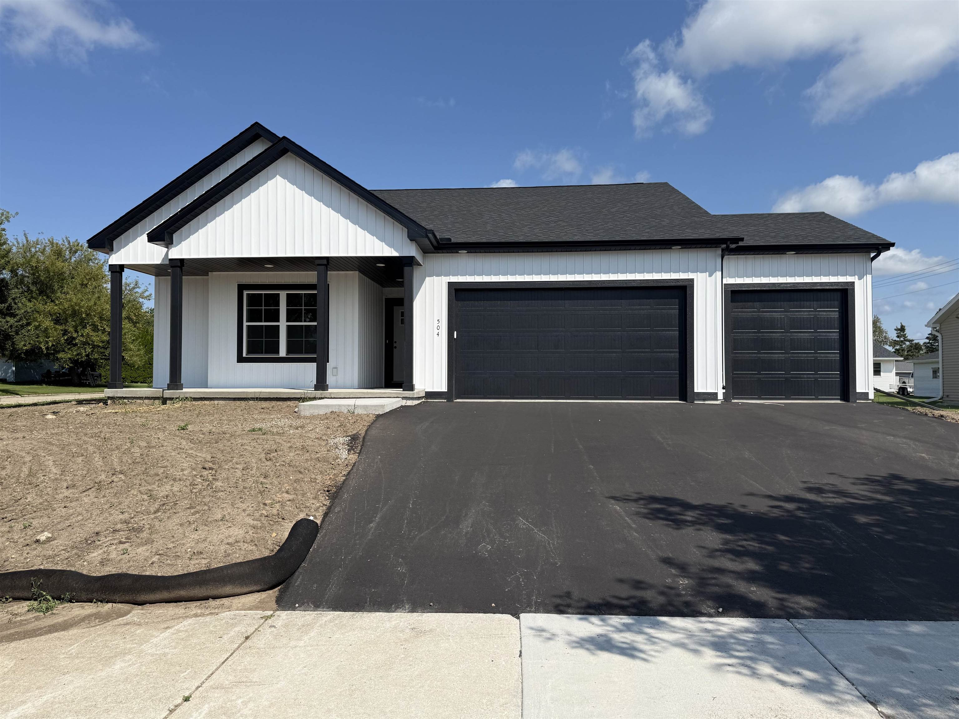 504 Village Ripon, WI 54971 - Photo 2 of 11 Gallery Image 2