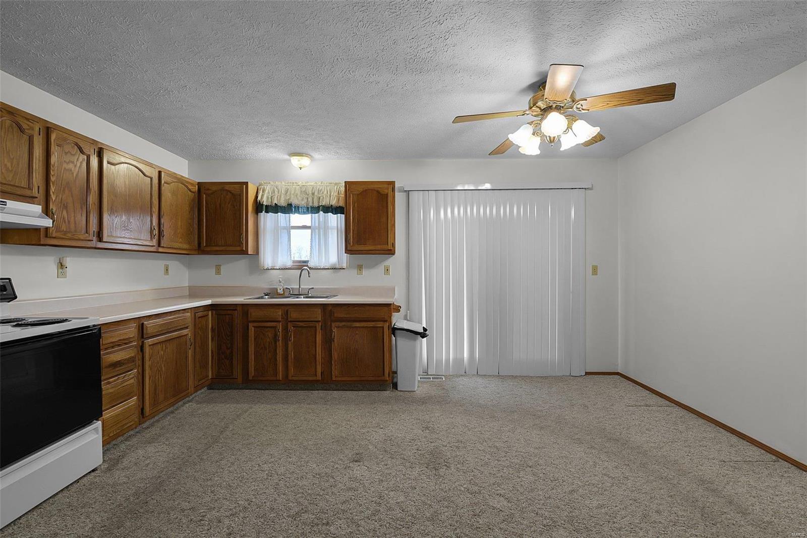 6003 Roach Road Godfrey, IL 62035 - Photo 7 of 25