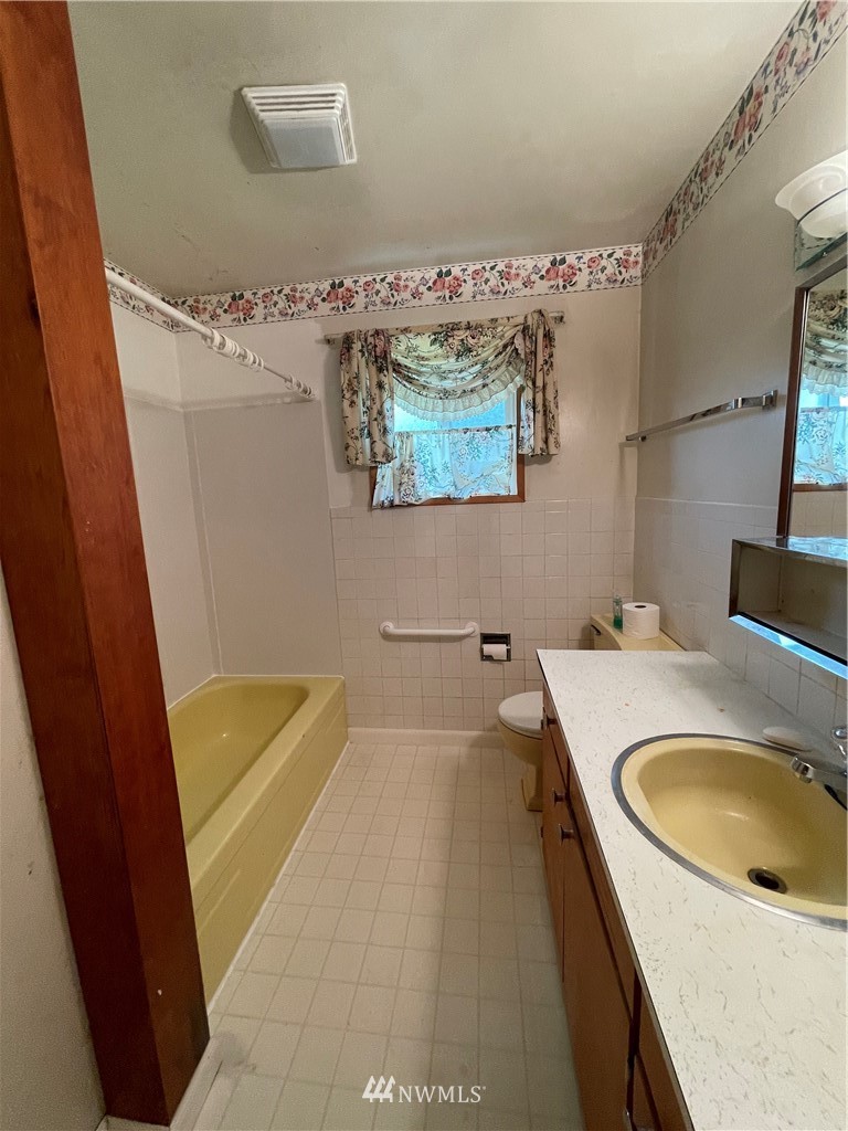 125 Gharet Road Randle, WA 98377 - Photo 3 of 17 Gallery Image 3