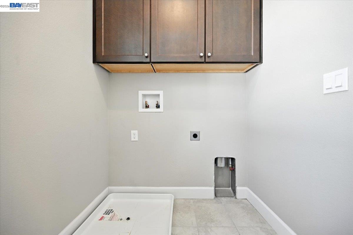 437 Ryan Terrace San Ramon, CA 94583 - Photo 24 of 30 a view of bathroom