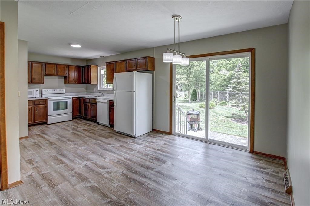 21002 Lunn Road Strongsville, OH 44149 - Photo 5 of 31