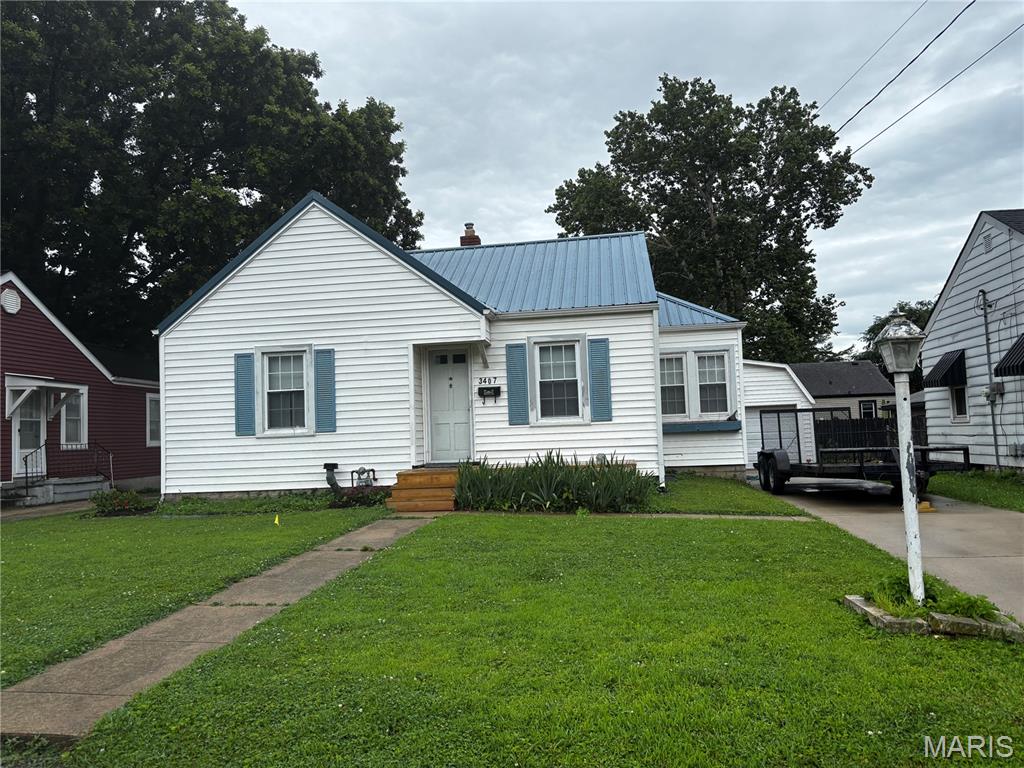 3407 Leo Street Alton, IL 62002 - Photo 1 of 28