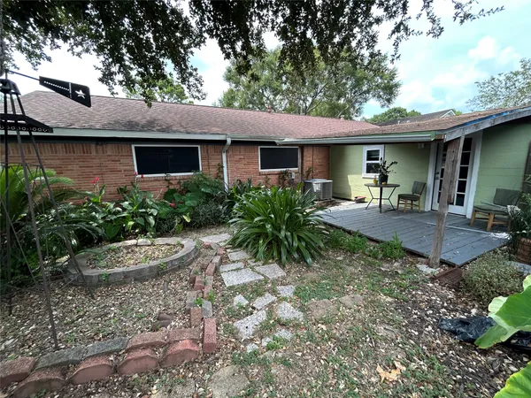 $259,900 | 2401 Peach Lane, Pasadena, TX 77502