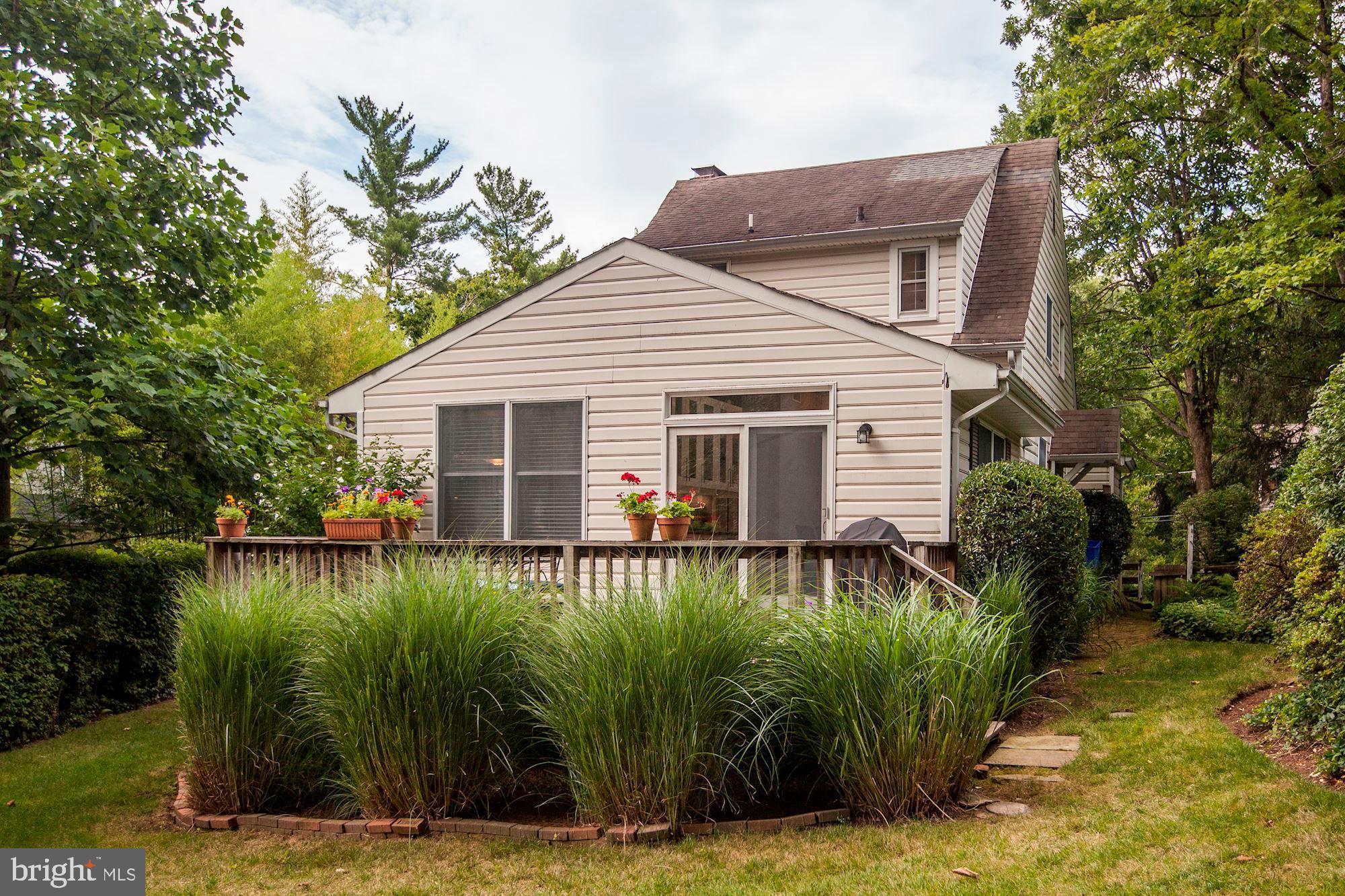 6212 Walhonding Road Bethesda, MD 20816 - Photo 3 of 60 Back of House