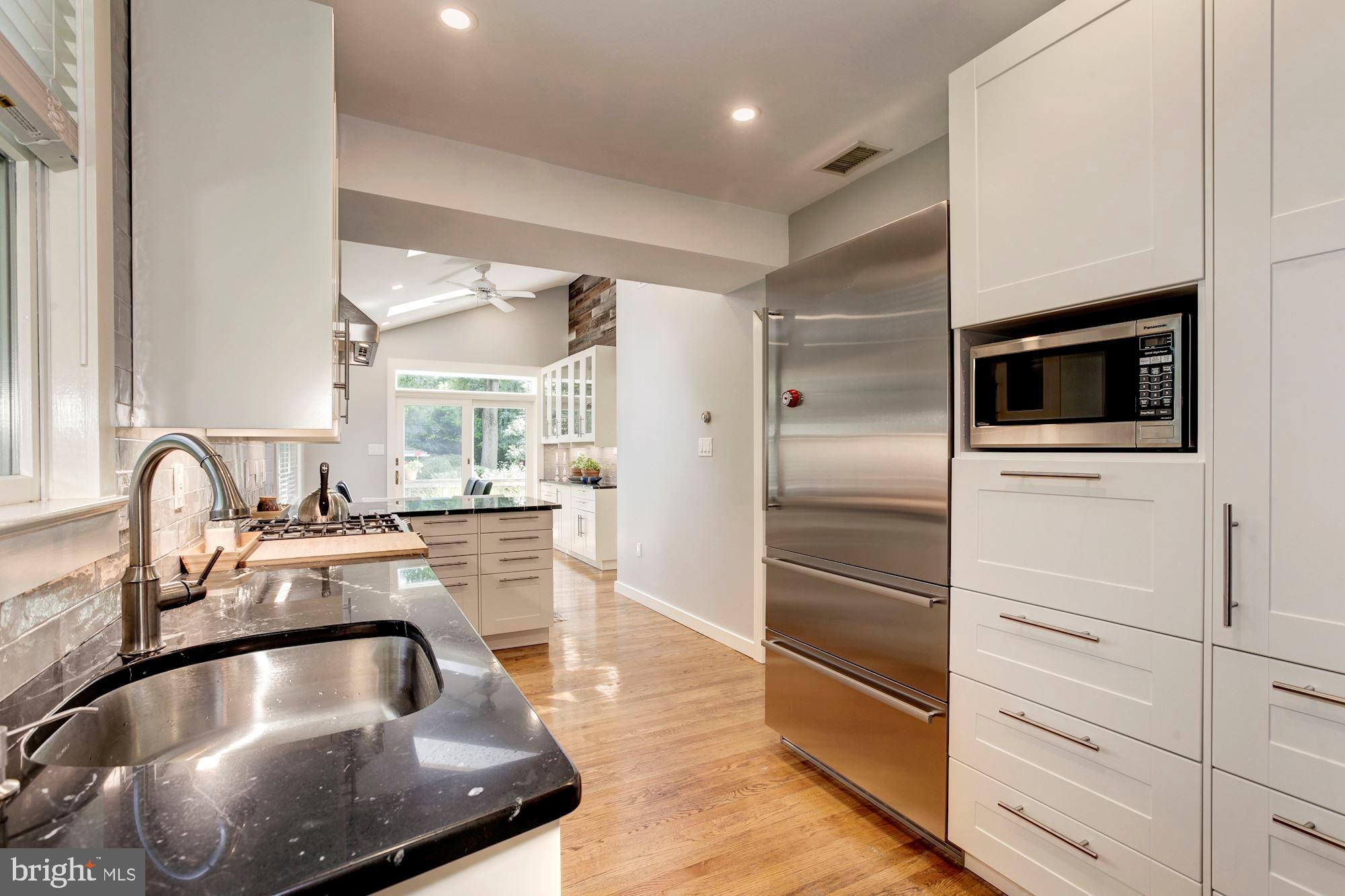 6212 Walhonding Road Bethesda, MD 20816 - Photo 23 of 60 Kitchen view